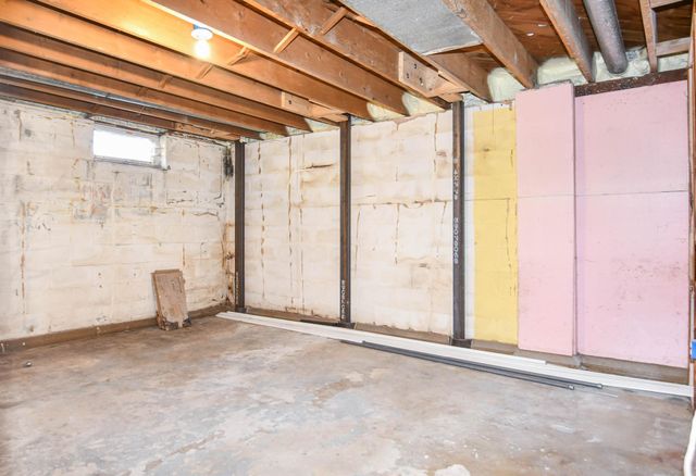 1207 19th Street S, Moorhead, MN 56560