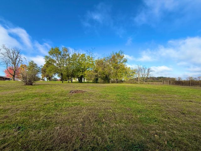 412 W 14th Street, Mountain Grove, MO 65711