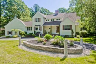 435 Rochdale St, Auburn, MA 01501