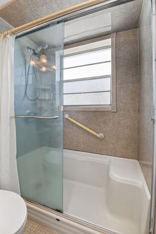 126 Kingswood F 126, West Palm Beach, FL 33417