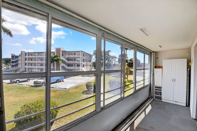 126 Kingswood F 126, West Palm Beach, FL 33417