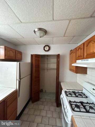7173 CEDAR PARK AVE, Philadelphia, PA 19138