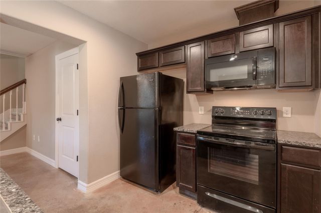 2002 20th Street 501, Huntsville, TX 77340