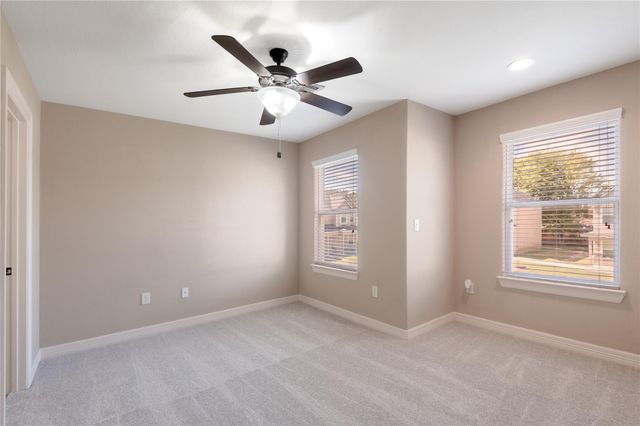 2002 20th Street 501, Huntsville, TX 77340