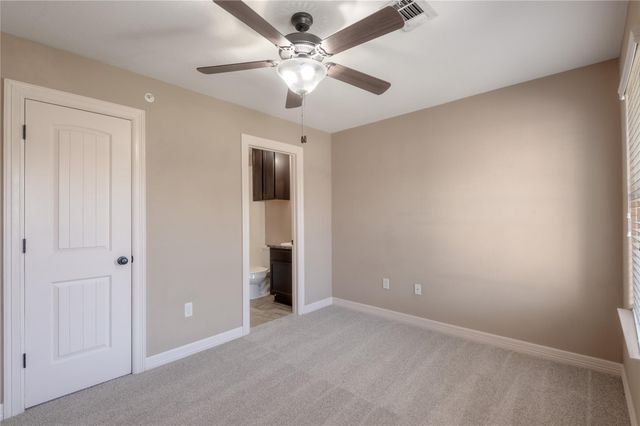 2002 20th Street 501, Huntsville, TX 77340