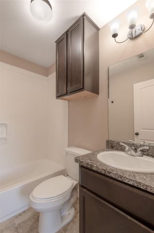 2002 20th Street 501, Huntsville, TX 77340