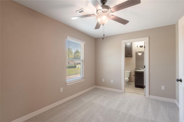 2002 20th Street 501, Huntsville, TX 77340