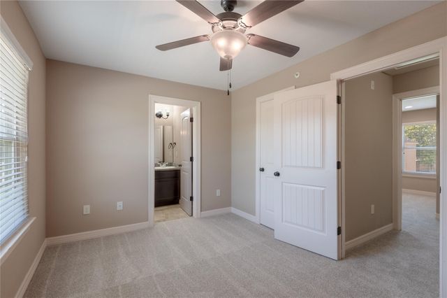 2002 20th Street 501, Huntsville, TX 77340