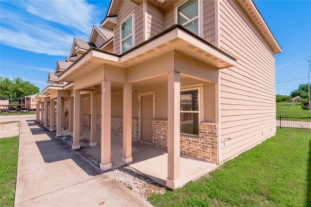 2002 20th Street 501, Huntsville, TX 77340
