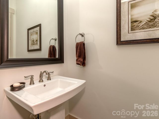 18321 Rosapenny Road, Charlotte, NC 28278