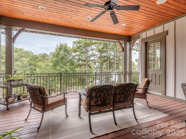 18321 Rosapenny Road, Charlotte, NC 28278