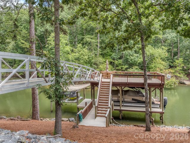 18321 Rosapenny Road, Charlotte, NC 28278