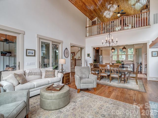 18321 Rosapenny Road, Charlotte, NC 28278