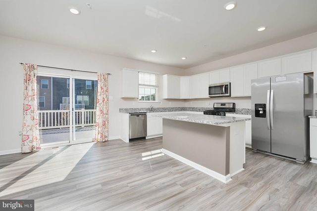 2085 POMONA WAY, Frederick, MD 21702
