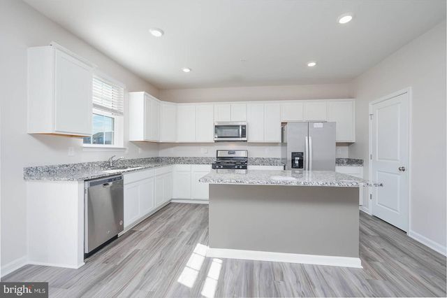 2085 POMONA WAY, Frederick, MD 21702