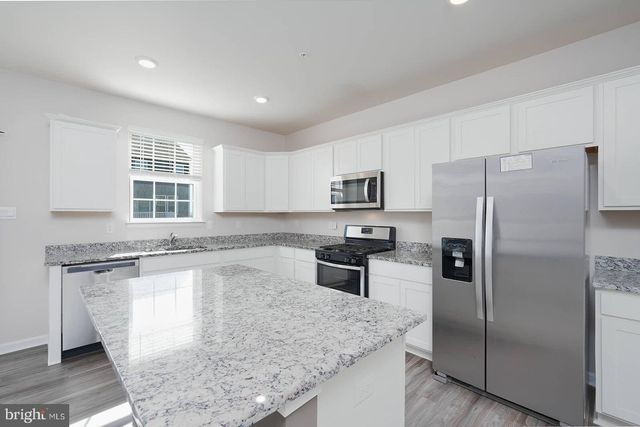 2085 POMONA WAY, Frederick, MD 21702
