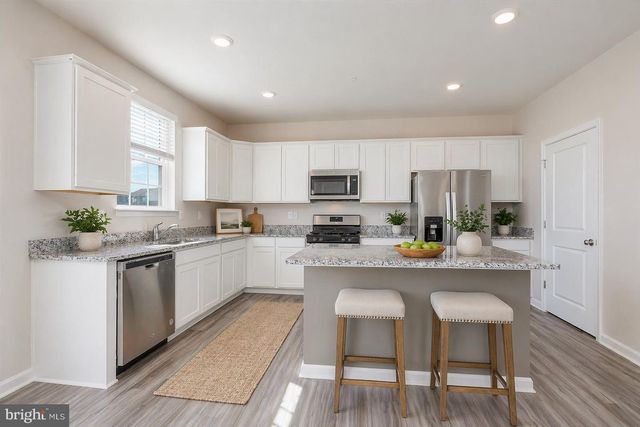 2085 POMONA WAY, Frederick, MD 21702