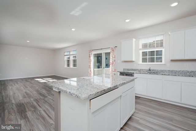 2085 POMONA WAY, Frederick, MD 21702