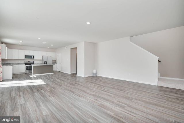 2085 POMONA WAY, Frederick, MD 21702