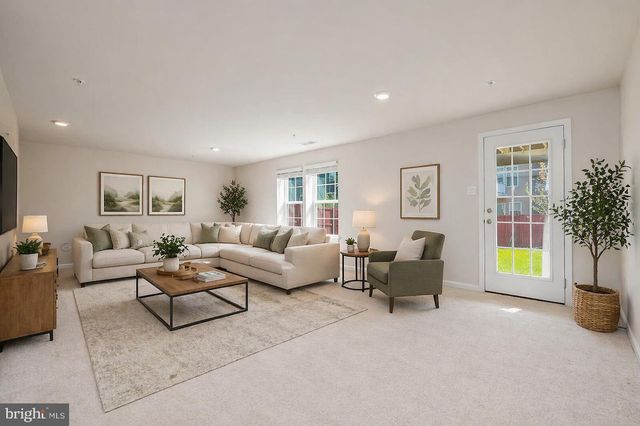 2085 POMONA WAY, Frederick, MD 21702