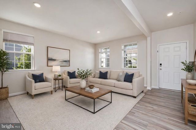 2085 POMONA WAY, Frederick, MD 21702