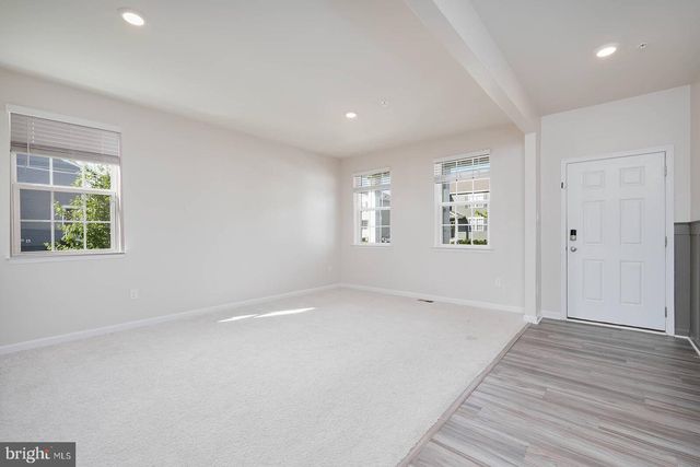 2085 POMONA WAY, Frederick, MD 21702