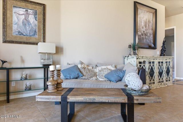 39410 N 7TH Street, Phoenix, AZ 85086