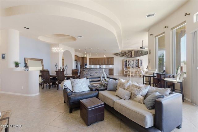 39410 N 7TH Street, Phoenix, AZ 85086