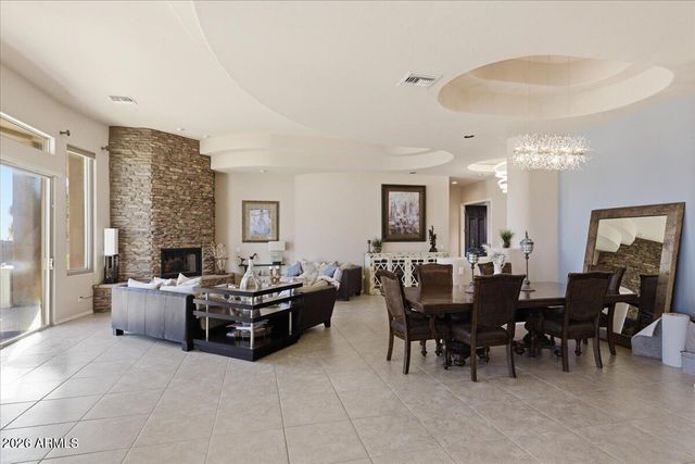 39410 N 7TH Street, Phoenix, AZ 85086