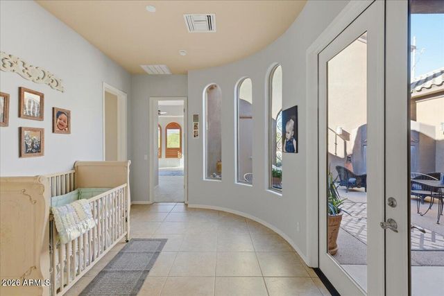 39410 N 7TH Street, Phoenix, AZ 85086