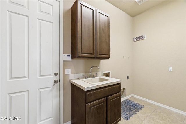 39410 N 7TH Street, Phoenix, AZ 85086