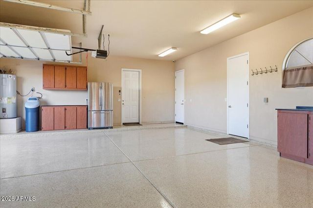 39410 N 7TH Street, Phoenix, AZ 85086