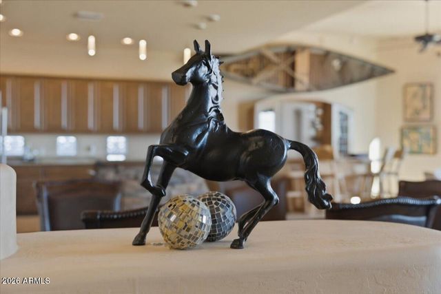 39410 N 7TH Street, Phoenix, AZ 85086