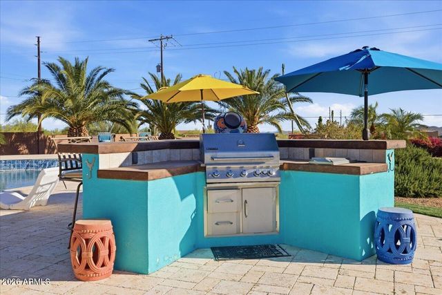 39410 N 7TH Street, Phoenix, AZ 85086