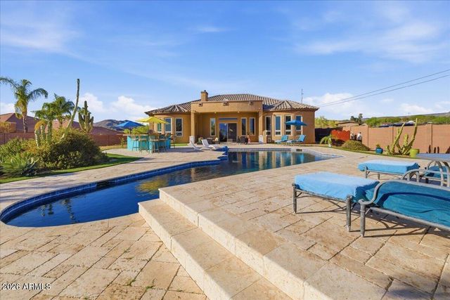 39410 N 7TH Street, Phoenix, AZ 85086