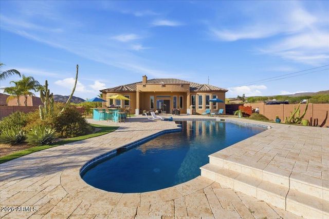 39410 N 7TH Street, Phoenix, AZ 85086