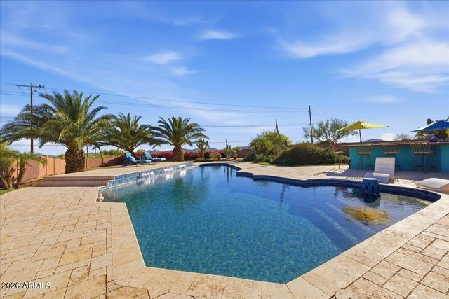 39410 N 7TH Street, Phoenix, AZ 85086