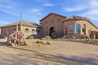 39410 N 7TH Street, Phoenix, AZ 85086