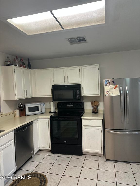 7110 W LAUREL Lane, Peoria, AZ 85345 — photo 5