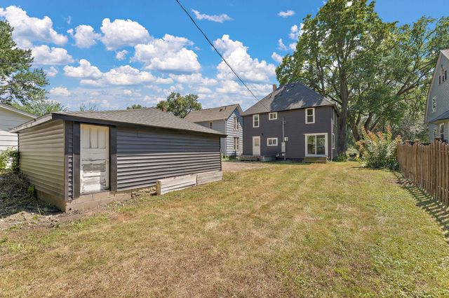 1723 Hewitt Avenue, Saint Paul, MN 55104