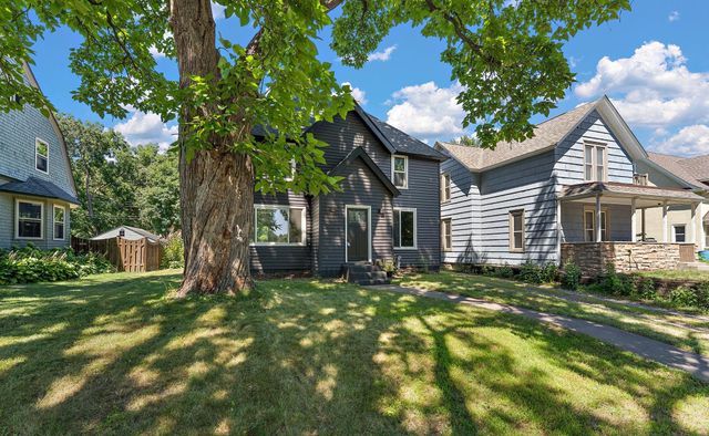 1723 Hewitt Avenue, Saint Paul, MN 55104
