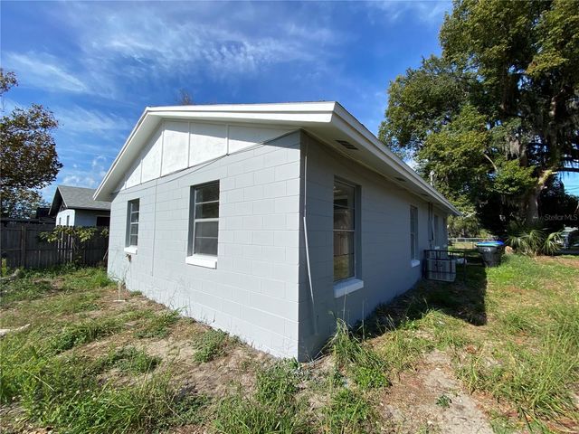424 W 5TH STREET, Apopka, FL 32703