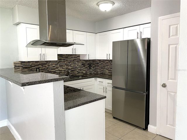 424 W 5TH STREET, Apopka, FL 32703