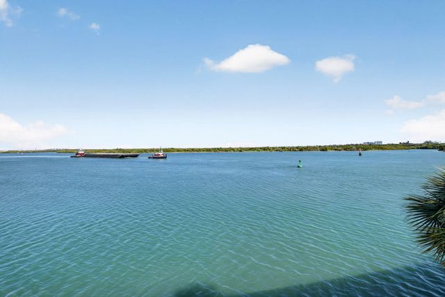 1630 Seaway Drive 304, Fort Pierce, FL 34949