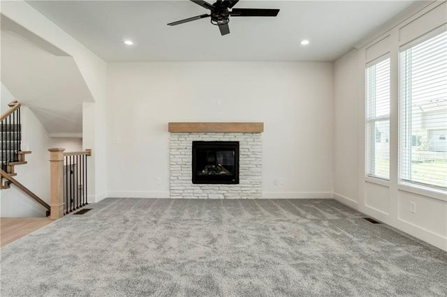 19007 W 170th Terrace, Olathe, KS 66062