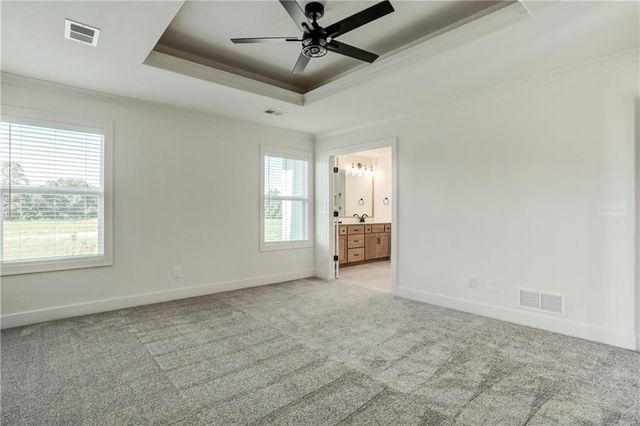 19007 W 170th Terrace, Olathe, KS 66062