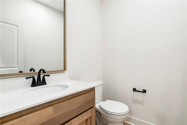 19007 W 170th Terrace, Olathe, KS 66062