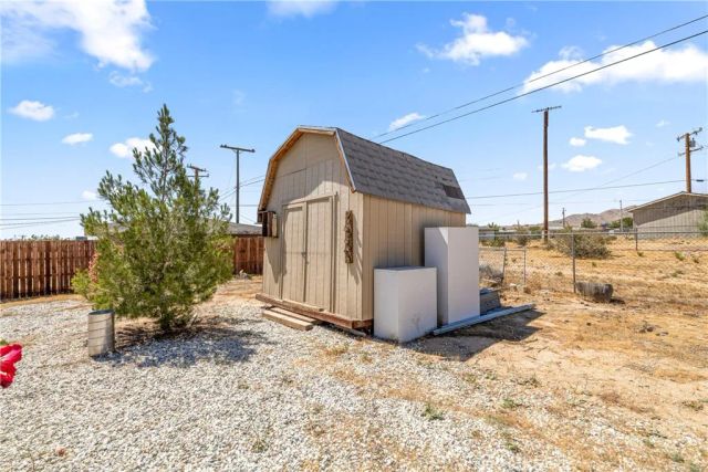 17182 Dante Street, Victorville, CA 92394