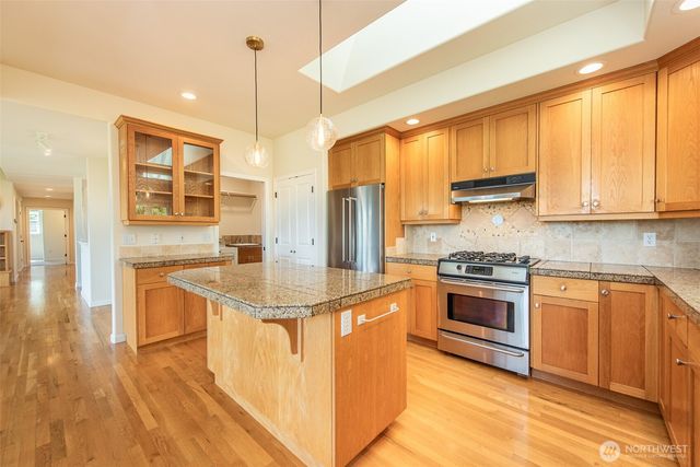 131 Moonlight Drive, Sequim, WA 98382