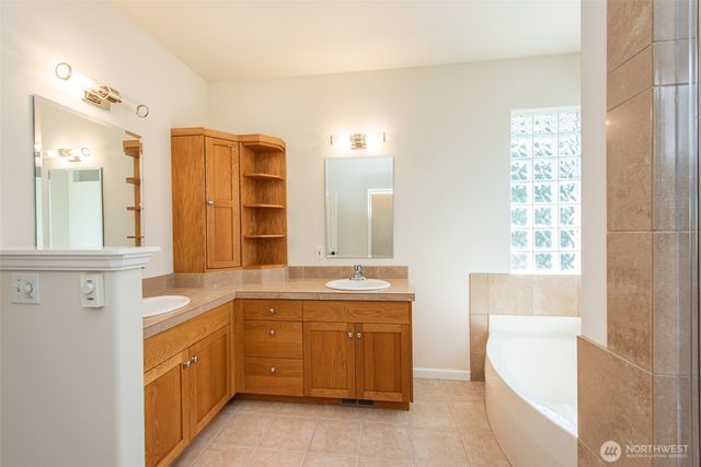 131 Moonlight Drive, Sequim, WA 98382